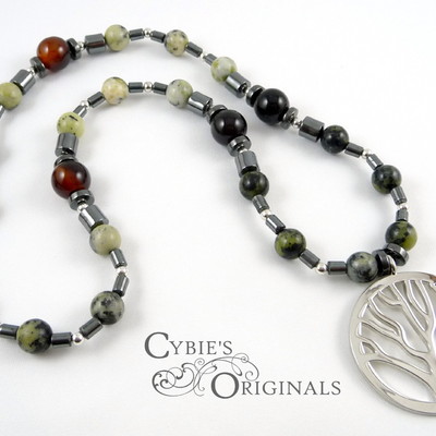 Tree with serpentine necklace - Thumbnail 3