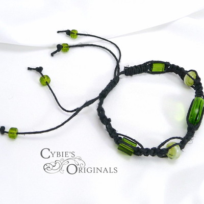Green glass & black hemp bracelet - Thumbnail 4