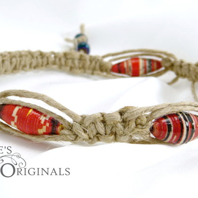 Ugandan bead and hemp bracelet (reds) - Thumbnail 5