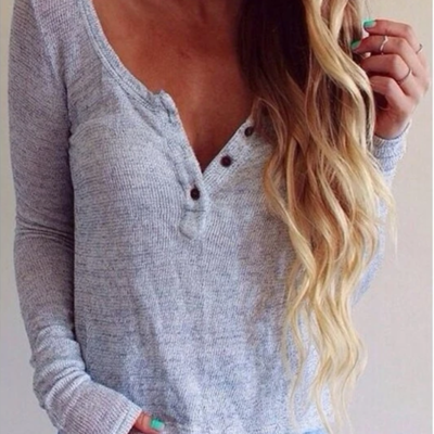 V-neck fashion long-sleeved t-shirt