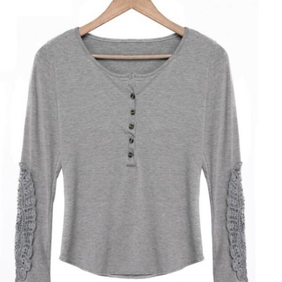 Long-sleeved round neck lacet-shirt