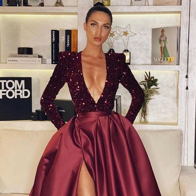 Glitter a-line v neck long sleeve burgundy sequin satin skirt long prom dresses with slit and pockets - Thumbnail 2