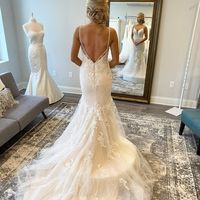 Elegant Mermaid V Neck Straps Lace Wedding Dresses with Beading - Thumbnail 1