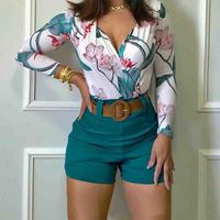 V-Neck Women's Print Two-piece Shorts - Thumbnail 1