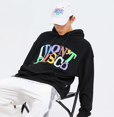 "I DON'T DISCO" HOODIE IN BLACK