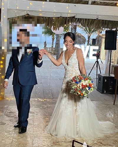 Mermaid V Neck Backless Champagne White Lace Wedding Dresses