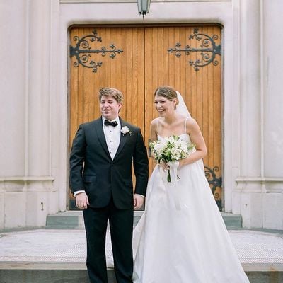 Gorgeous a-line scoop neck spaghetti straps white satin wedding dresses - Thumbnail 2