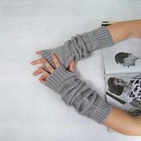 Promotion"Free Shipping"New autumn winter fashion knitting additional length warm gray mitten - Thumbnail 2