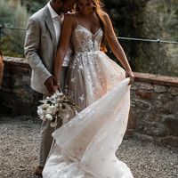 Stylish A-Line Spaghetti Straps Tulle Wedding Dresses with Appliques - Thumbnail 3