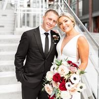 Elegant Sheath V Neck Open back White Satin Wedding Dresses - Thumbnail 3