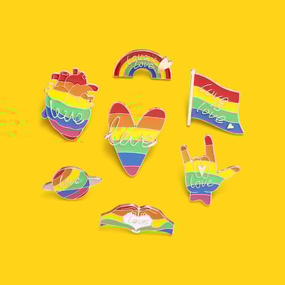 Love is love pins ( set / 7 pcs )