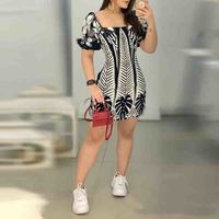 Casual Printed Short-Sleeved Dress - Thumbnail 1