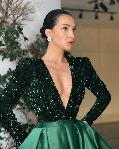 Gorgeous Ball Gown V Neck Long Sleeves Dark Green Prom Dresses with Pockets