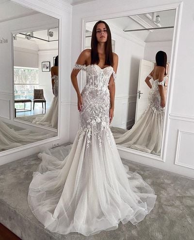Romantic Mermaid Off the Shoulder Tulle Lace Wedding Dresses