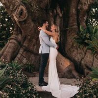 Simple Mermaid V Neck White Soft Satin Wedding Dresses - Thumbnail 2