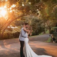 Simple Mermaid V Neck White Soft Satin Wedding Dresses - Thumbnail 3