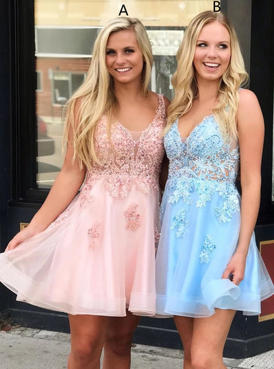 SP1547,A Line V Neck Short Prom Dresses Lace Appliques Homecoming Dress