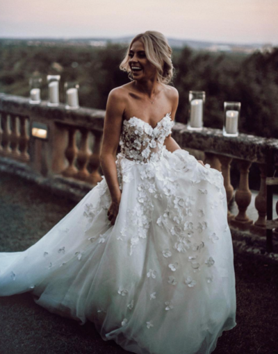 Beautiful Ivory Wedding Dress with Flower