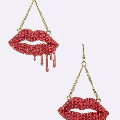Dripped lips earrings