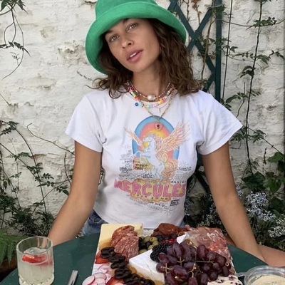 Cute white rainbow unicorn print graphic vintage band short sleeve t-shirt aesthetic casual summer e-girl kawaii korean japanese haraju