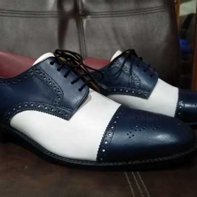 Hand stitch two tone cap toe leather lace up formal shoes