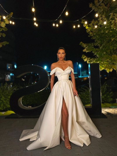 Off the Shoulder Ivory Long Prom/Wedding Dress with Split Front