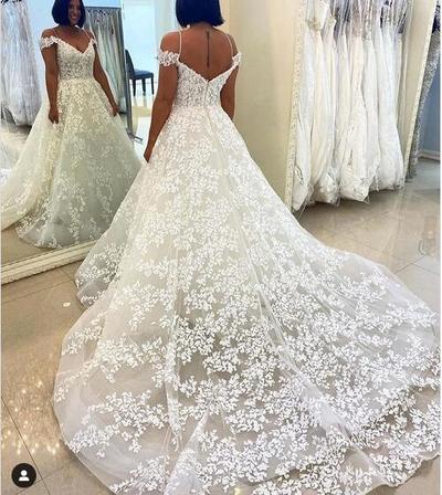Luxury Ball Gown Tulle Lace Appliques Wedding Dresses Bridal Gowns
