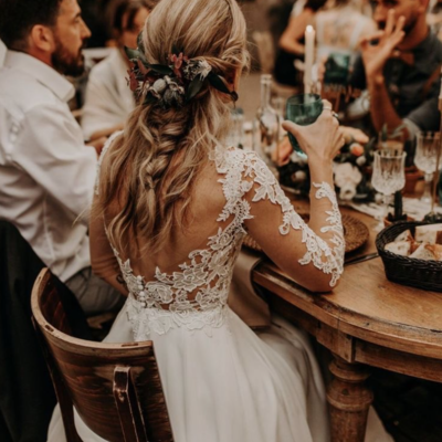 Beauty v neck lace wedding dresses with sleeves - Thumbnail 4