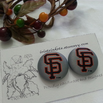 SF Giants earrings (grey)