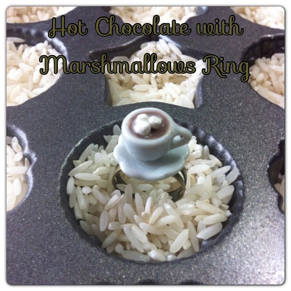 {Ring} Hot Chocolate with Marshmallows