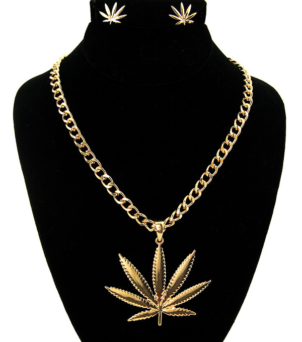Up In $moke! Necklace & Earrings 