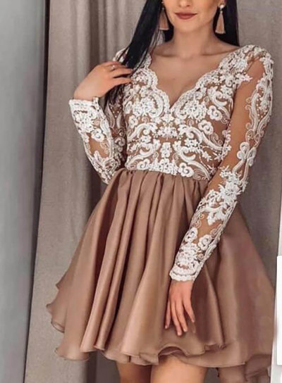 V Neck Short Homecoming Dresses with Appliques