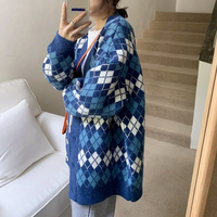 V-neck Diamond Checker Color Block Sweater Knit Cardigan - Thumbnail 2