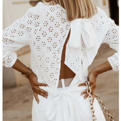 Casual long-sleeved white top
