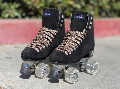 Moxi "Panther" Skate