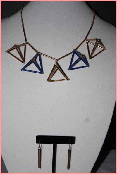 Gold & blue triangles necklace w/earrings
