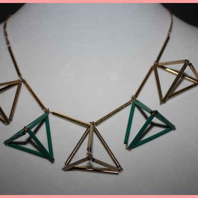 Gold & green triangles necklace w/earrings