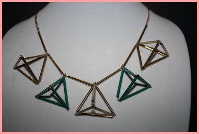 Gold & green triangles necklace w/earrings