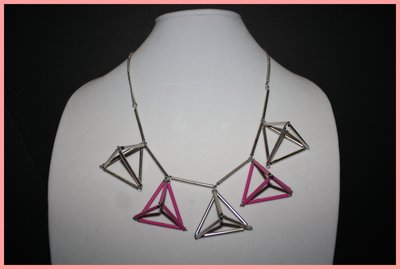 Silver & pink triangles necklace w/earrings