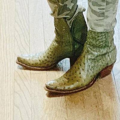 New handmade pure light green ostrich leather cowboy boots for men's