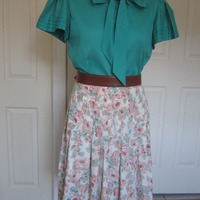 Floral Pleats  - Thumbnail 1