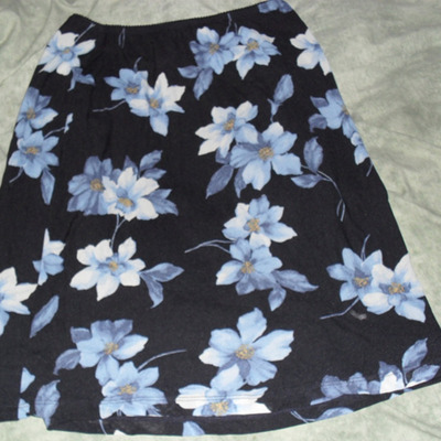 Black floral skirt - Thumbnail 5