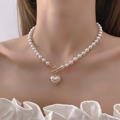 Luxury pearl love heart necklace - Thumbnail 3
