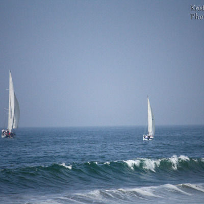 Sailing the pacific 8x10