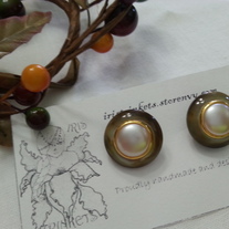 Classy pearl earrings (small)