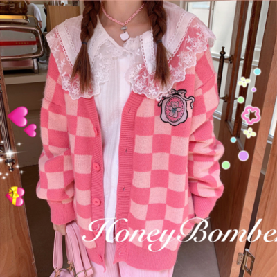 New sweet plaid embroidered sweater