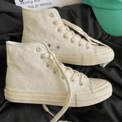 High-top heart-shaped print canvas shoes 
