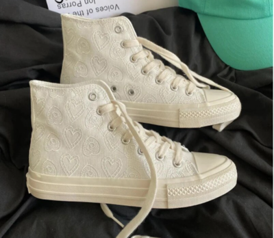 High-Top Heart-Shaped Print Canvas Shoes 
