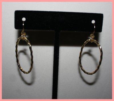Gold circles necklace & hoop earrings