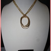 Gold Circles Necklace & Hoop Earrings - Thumbnail 2